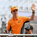 Oscar Piastri signs new F1 contract with McLaren