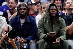 Former Colorado legend calls Shedeur Sanders, Travis Hunter jersey retirements ‘shocking’