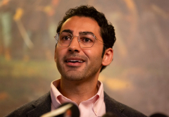Student protester Mohsen Mahdawi unveils legal defence fund for immigrants
