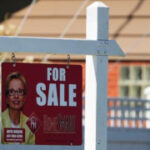 Average rate on 30-year mortgage rises to 6.89%, highest level since early February
