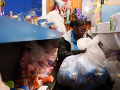 Smaller amusement parks hope for a strong summer under the shadow of tariffs