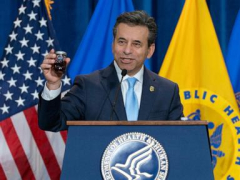 FDA to offer faster drug reviews to companies promoting ‘national priorities’