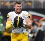 Steelers announce official signing of T.J. Watt’s record-setting four-year extension