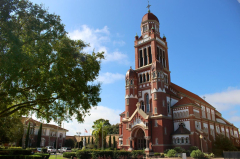 This Underrated Louisiana City Is The Beating Heart Of Cajun Culture