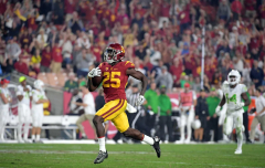 USC football countdown to kickoff—Ronald Jones II in focus