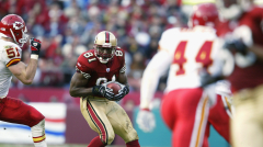 This legendary 49ers, Eagles WR attended Chiefs training camp practice on August 7