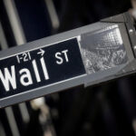 US stock futures flat ahead of big box retailer results
