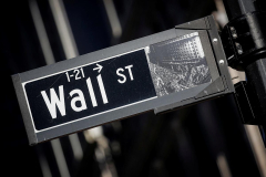 US stock futures flat ahead of big box retailer results
