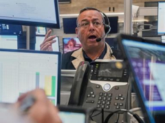 World shares are mixed as traders await cues on U.S. monetary policy from Jackson Hole meeting