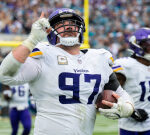 What Jets’ Aaron Glenn said about new DT Harrison Phillips: ‘He’s one of us’