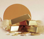 Gold holds near record highs as markets eye Fed speakers