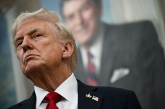Trump Announces Meeting Today ‘To Determine Which Of The Many Democrat Agendas’ He’ll Cut During Shutdown