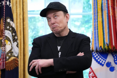 Elon Musk Just Became The First Person Ever Worth $500 Billion