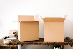 How to declutter your home before moving