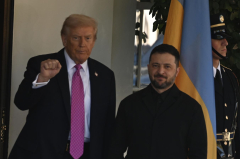 Trump Hesitant About Sending Tomahawks To Ukraine In Meeting With Zelenskyy