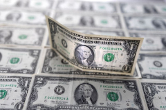 Dollar mixed ahead of Fed rate decision