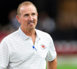 Kansas City Chiefs DC Steve Spagnuolo to lead crowd chants at KC Current playoff match