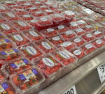 Shoppers pay less for prepackaged fruit and vegetables than for loose produce