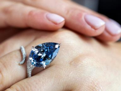 ‘Mellon Blue’ diamond sells for $26.6 million at Swiss auction