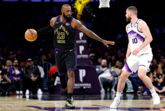 Lakers player grades: L.A. crushes Jazz in LeBron James’ season debut