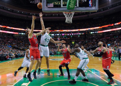 Boston Celtics jersey history No. 43 -14)