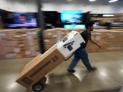 US retail sales rose slightly in September, adding to months of big gains