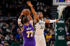 Giannis trade destinations: Where might Bucks deal Antetokounmpo?