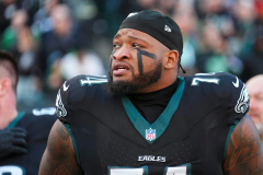 Eagles’ Fred Johnson says he’ll play vs. the Raiders despite an ankle injury