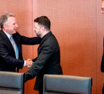 Ukraine offers to drop Nato membership demands