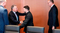 Ukraine offers to drop Nato membership demands