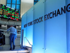 Wall Street drifts after mixed data on the US economy