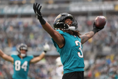 Jaguars signing WR Jakobi Meyers to three-year extension