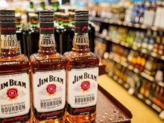 Cloudy future for bourbon has Jim Beam closing Kentucky distillery for a year