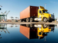 Immigrant truckers file suit over California’s plans to revoke commercial licenses