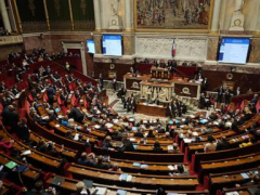 France races to avoid US-style government shutdown after budget talks collapse