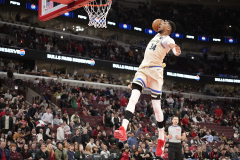 Giannis Antetokounmpo’s windmill dunk leads to Bucks-Bulls fight