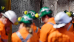 Queensland Curragh Mine: Rescuers work to free trapped coal miner near Blackwater