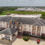 Marcus & Millichap Brokers Sale of Comfort Inn New Orleans Airport South