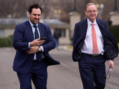 Trump says he wants to keep Hassett in White House, clouding Fed chair selection