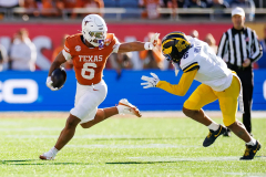 Former Longhorn RB Christian Clark commits to South Carolina in portal