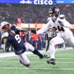 Camera angle shows DeMeco Ryans’ reaction to Kayshon Boutte catch