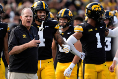 Iowa football offers fast-rising, 2027 Illinois DB