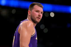 Luka Doncic ruled out for rest of game versus 76ers