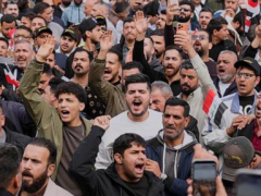 Traders protest new customs tariffs as Iraq wrestles with shrinking oil revenues