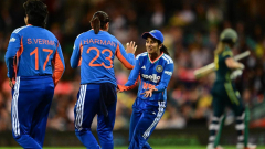 Selection calls backfire on Australia as India win opening T20 at Sydney Cricket Ground