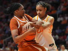 Texas defeats Lady Vols in top 25 matchup
