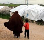 Federal government says families of Islamic State not welcome back in Australia after release by Syrian Kurdish forces