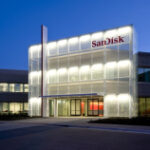 Sandisk’s stock falls as Western Digital plans to sell shares. What investors need to know.