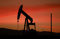 Oil futures rise as traders await decision on reserves